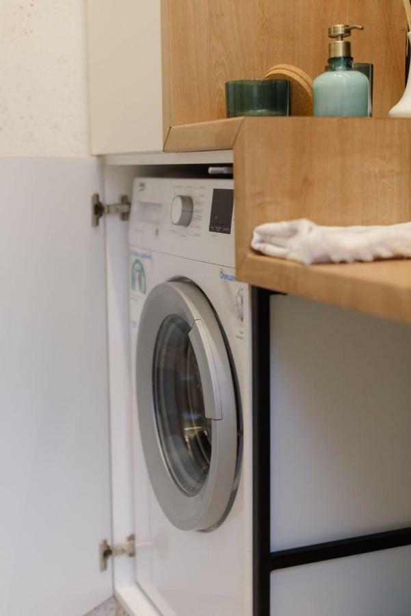 Sunrise Apartment リヴィウ エクステリア 写真